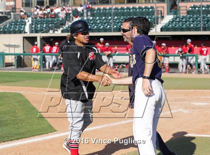 Thumbnail 2 in Los Angeles CES vs. Harbor Teacher (CIF L.A. City Section D3 Final) photogallery.