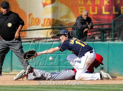 Thumbnail 1 in Los Angeles CES vs. Harbor Teacher (CIF L.A. City Section D3 Final) photogallery.