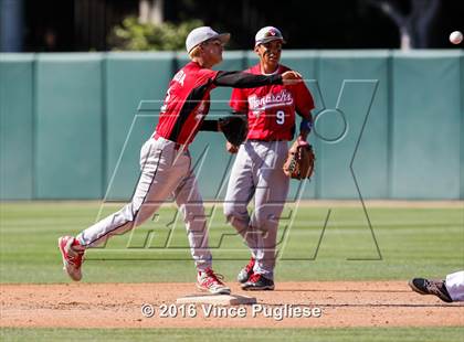 Thumbnail 3 in Los Angeles CES vs. Harbor Teacher (CIF L.A. City Section D3 Final) photogallery.