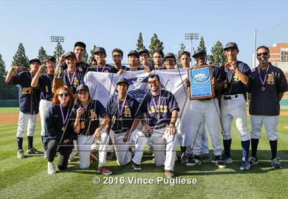 Thumbnail 3 in Los Angeles CES vs. Harbor Teacher (CIF L.A. City Section D3 Final) photogallery.