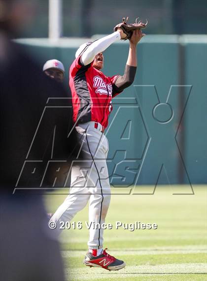 Thumbnail 3 in Los Angeles CES vs. Harbor Teacher (CIF L.A. City Section D3 Final) photogallery.