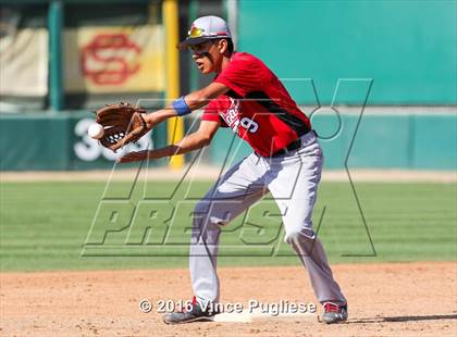Thumbnail 1 in Los Angeles CES vs. Harbor Teacher (CIF L.A. City Section D3 Final) photogallery.