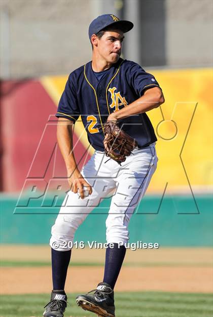 Thumbnail 1 in Los Angeles CES vs. Harbor Teacher (CIF L.A. City Section D3 Final) photogallery.
