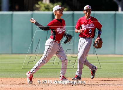 Thumbnail 2 in Los Angeles CES vs. Harbor Teacher (CIF L.A. City Section D3 Final) photogallery.