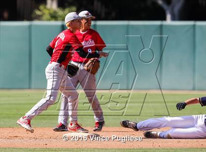Thumbnail 2 in Los Angeles CES vs. Harbor Teacher (CIF L.A. City Section D3 Final) photogallery.