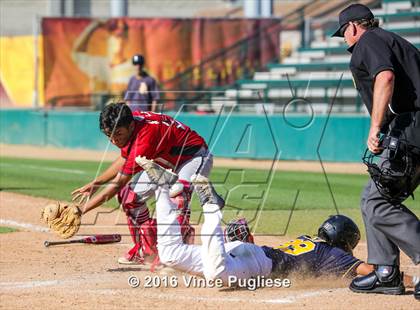 Thumbnail 1 in Los Angeles CES vs. Harbor Teacher (CIF L.A. City Section D3 Final) photogallery.