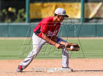 Thumbnail 1 in Los Angeles CES vs. Harbor Teacher (CIF L.A. City Section D3 Final) photogallery.