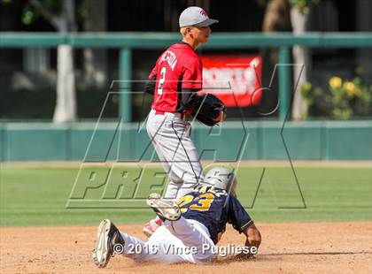 Thumbnail 2 in Los Angeles CES vs. Harbor Teacher (CIF L.A. City Section D3 Final) photogallery.