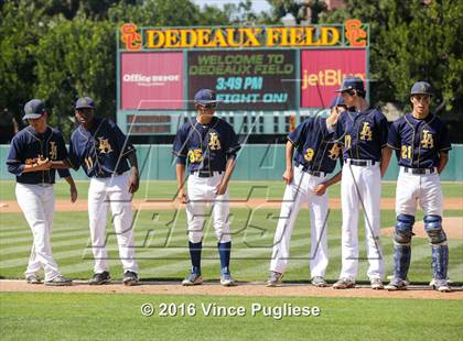 Thumbnail 3 in Los Angeles CES vs. Harbor Teacher (CIF L.A. City Section D3 Final) photogallery.