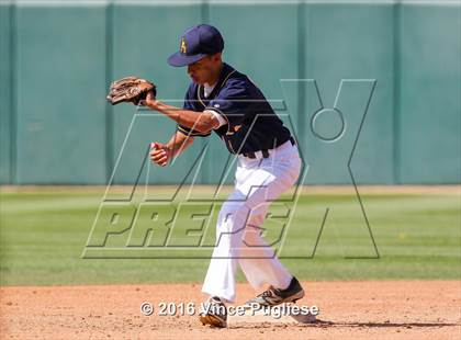 Thumbnail 1 in Los Angeles CES vs. Harbor Teacher (CIF L.A. City Section D3 Final) photogallery.