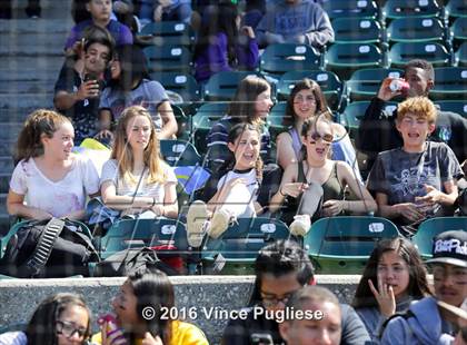 Thumbnail 2 in Los Angeles CES vs. Harbor Teacher (CIF L.A. City Section D3 Final) photogallery.