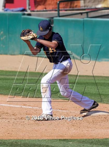 Thumbnail 1 in Los Angeles CES vs. Harbor Teacher (CIF L.A. City Section D3 Final) photogallery.