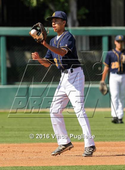 Thumbnail 1 in Los Angeles CES vs. Harbor Teacher (CIF L.A. City Section D3 Final) photogallery.