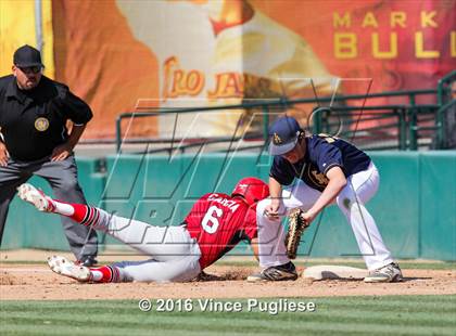 Thumbnail 3 in Los Angeles CES vs. Harbor Teacher (CIF L.A. City Section D3 Final) photogallery.