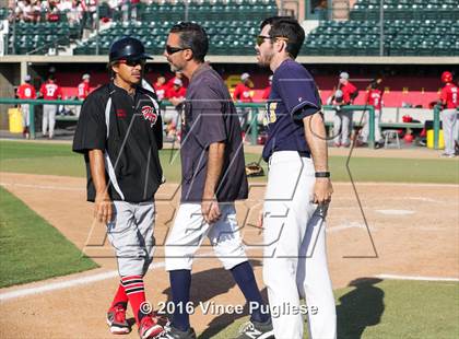 Thumbnail 1 in Los Angeles CES vs. Harbor Teacher (CIF L.A. City Section D3 Final) photogallery.