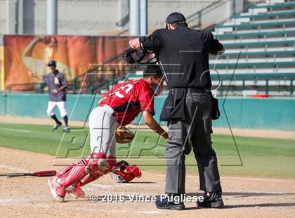 Thumbnail 2 in Los Angeles CES vs. Harbor Teacher (CIF L.A. City Section D3 Final) photogallery.