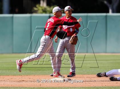 Thumbnail 1 in Los Angeles CES vs. Harbor Teacher (CIF L.A. City Section D3 Final) photogallery.