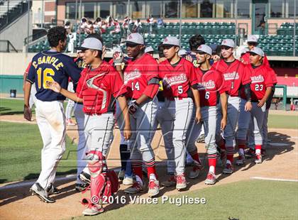 Thumbnail 3 in Los Angeles CES vs. Harbor Teacher (CIF L.A. City Section D3 Final) photogallery.