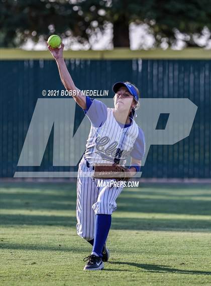 Thumbnail 1 in Clovis High @ Clovis North (CIF Central Section D1 Championship) photogallery.