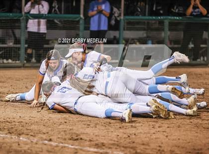 Thumbnail 3 in Clovis High @ Clovis North (CIF Central Section D1 Championship) photogallery.
