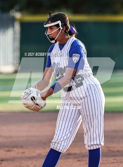 Thumbnail 3 in Clovis High @ Clovis North (CIF Central Section D1 Championship) photogallery.