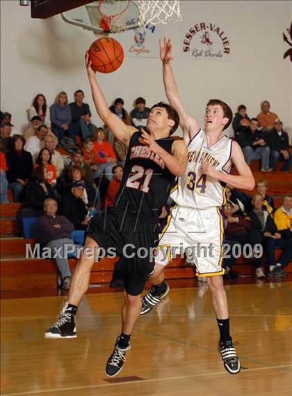 Thumbnail 1 in Chester vs. New Athens (Sesser Holiday Tournament) photogallery.