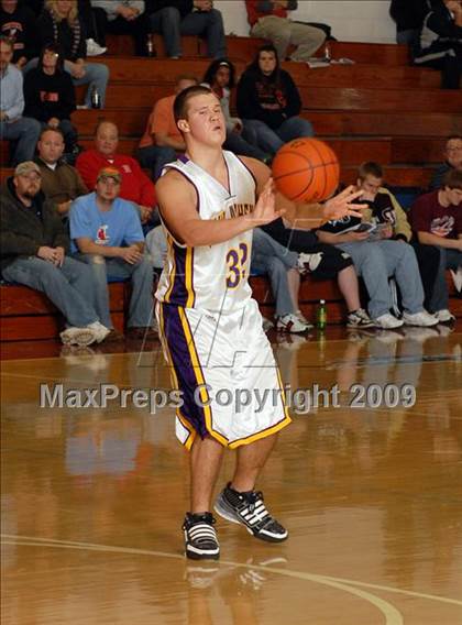 Thumbnail 1 in Chester vs. New Athens (Sesser Holiday Tournament) photogallery.
