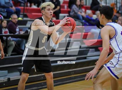 Thumbnail 2 in Volcano Vista vs. Las Cruces (Joe Armijo Basketball Classic) photogallery.