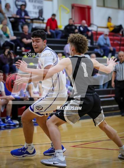 Thumbnail 3 in Volcano Vista vs. Las Cruces (Joe Armijo Basketball Classic) photogallery.