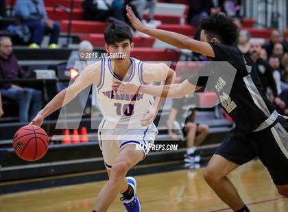 Thumbnail 2 in Volcano Vista vs. Las Cruces (Joe Armijo Basketball Classic) photogallery.
