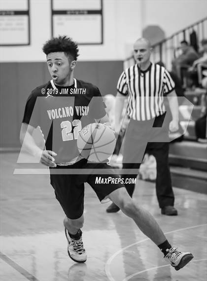 Thumbnail 1 in Volcano Vista vs. Las Cruces (Joe Armijo Basketball Classic) photogallery.