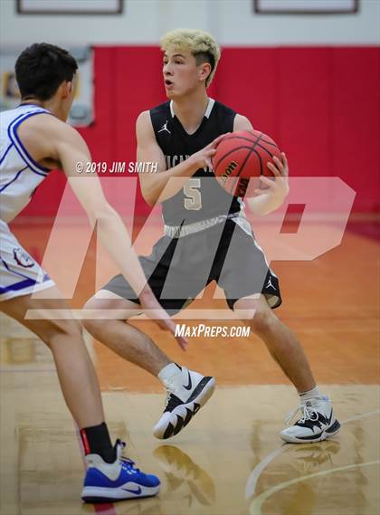 Thumbnail 3 in Volcano Vista vs. Las Cruces (Joe Armijo Basketball Classic) photogallery.