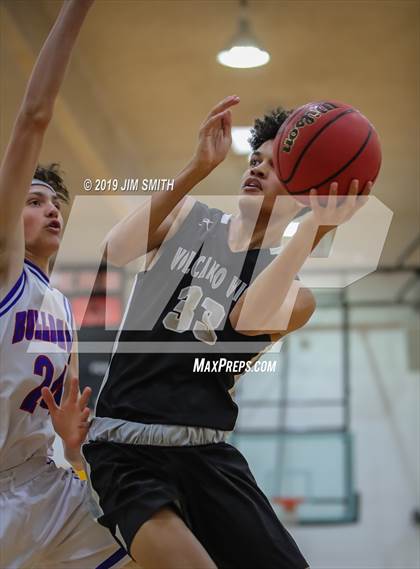 Thumbnail 3 in Volcano Vista vs. Las Cruces (Joe Armijo Basketball Classic) photogallery.