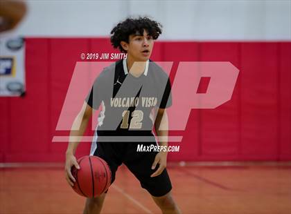Thumbnail 2 in Volcano Vista vs. Las Cruces (Joe Armijo Basketball Classic) photogallery.