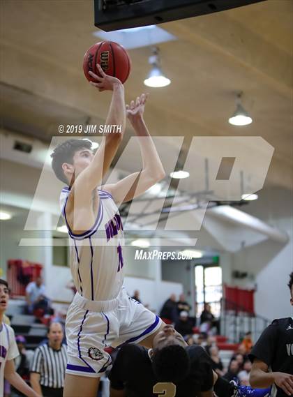 Thumbnail 2 in Volcano Vista vs. Las Cruces (Joe Armijo Basketball Classic) photogallery.