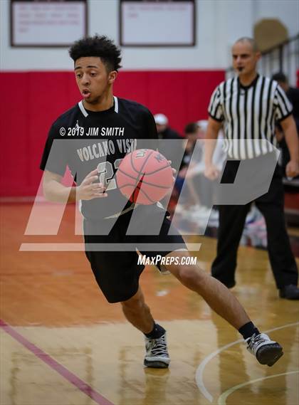 Thumbnail 3 in Volcano Vista vs. Las Cruces (Joe Armijo Basketball Classic) photogallery.