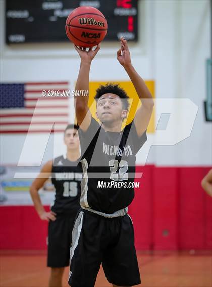 Thumbnail 2 in Volcano Vista vs. Las Cruces (Joe Armijo Basketball Classic) photogallery.