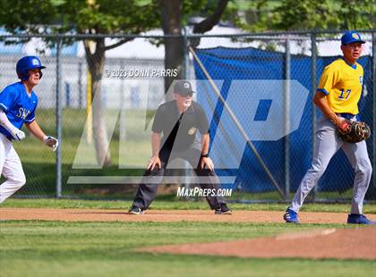 Thumbnail 1 in Charter Oak @ San Dimas photogallery.
