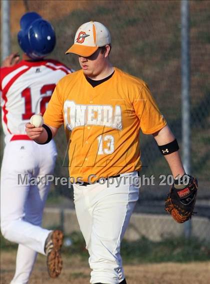 Thumbnail 1 in Austin-East vs Oneida photogallery.