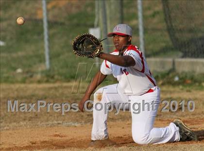 Thumbnail 1 in Austin-East vs Oneida photogallery.