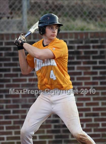 Thumbnail 3 in Austin-East vs Oneida photogallery.