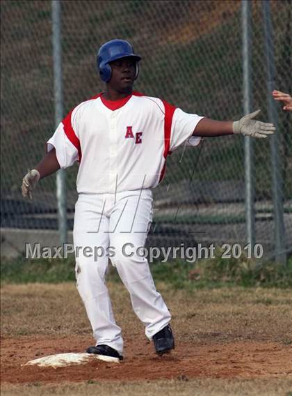 Thumbnail 1 in Austin-East vs Oneida photogallery.