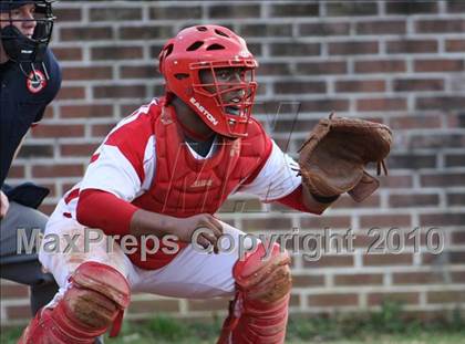 Thumbnail 2 in Austin-East vs Oneida photogallery.