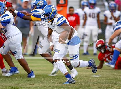 Thumbnail 2 in Oscar Smith vs Grassfield photogallery.