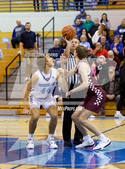 Thumbnail 3 in Garrett @ Woodlan photogallery.