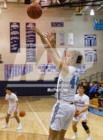 Thumbnail 1 in Garrett @ Woodlan photogallery.