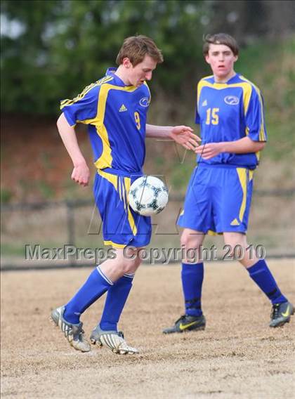 Thumbnail 1 in Austin-East vs Berean Christian School photogallery.