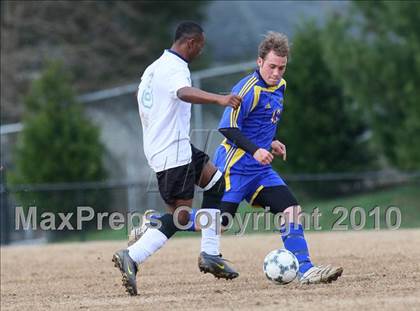 Thumbnail 2 in Austin-East vs Berean Christian School photogallery.