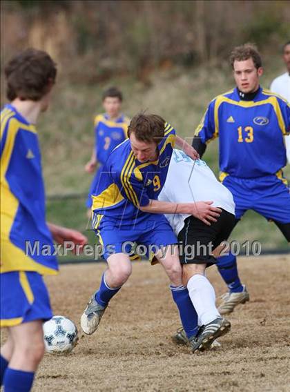 Thumbnail 2 in Austin-East vs Berean Christian School photogallery.