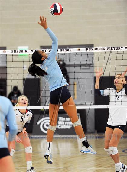 Thumbnail 2 in Central Valley Christian vs. Valley Christian  (CIF State D3 Final) photogallery.